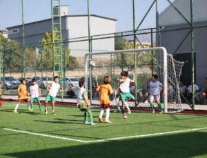 Merkezefendi’de 30 Ağustos Zafer Kupası Futbol Turnuvası Başladı