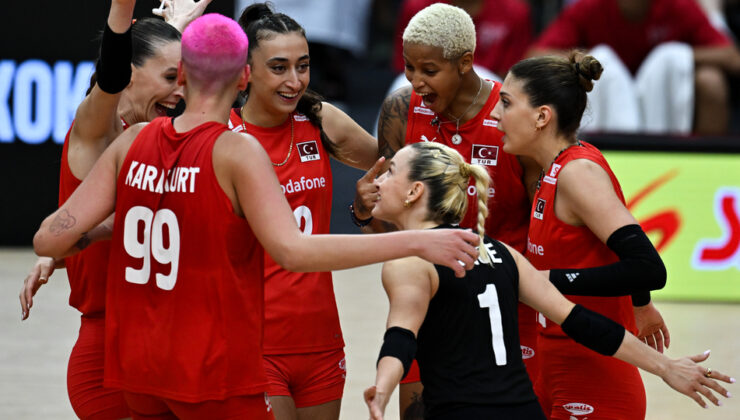 A Milli Kadın Voleybol Takımı, Dünya İkincisi Oldu