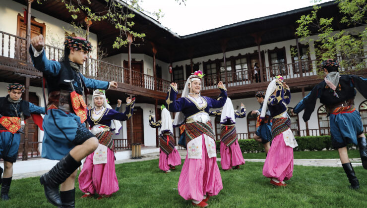 Merkezefendi’de Halk Oyunları Kurs Kayıtları Başladı