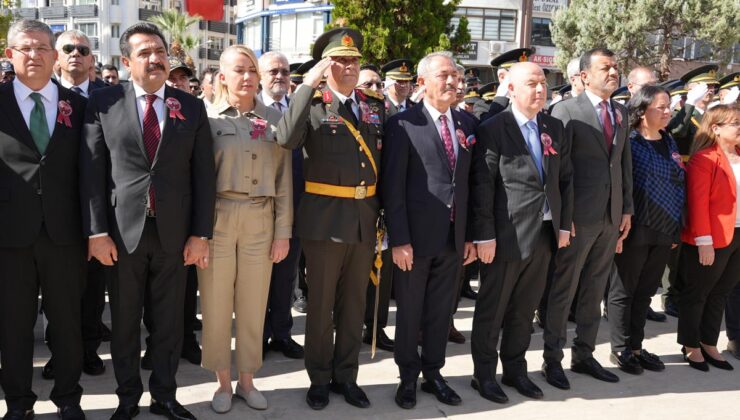 Denizli’de Cumhuriyetin 102. Yıldönümü