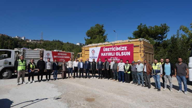 Denizli Büyükşehir’den Yangınzedelere Yem Ve Saman Desteği