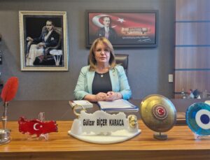 “Gençlerin Tabağında Kıl, Böcek, Vida, Eldiven! Eyy Sorumlular Neredesiniz?