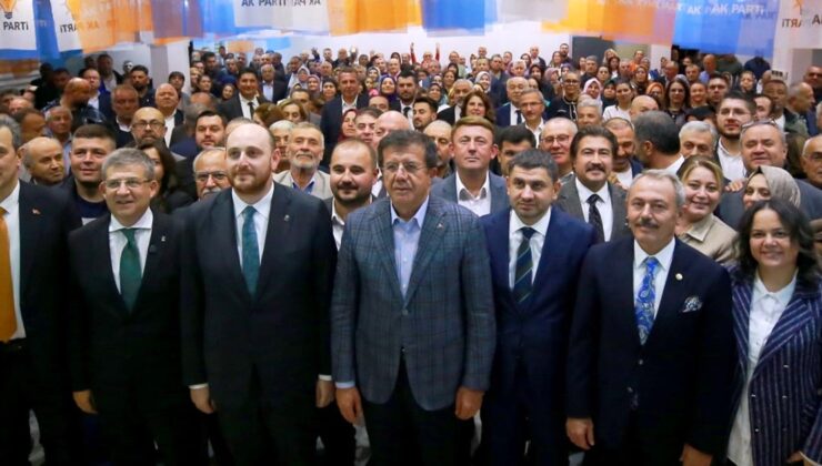 AK Partinin kurmayları ‘Söz Gençlikte’ Programıyla Gençlerle Buluştu