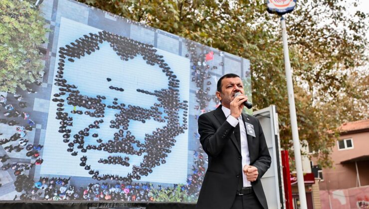 Denizli Ata’sını Anıyor Binlerce Kişi Atatürk İçin Yürüdü