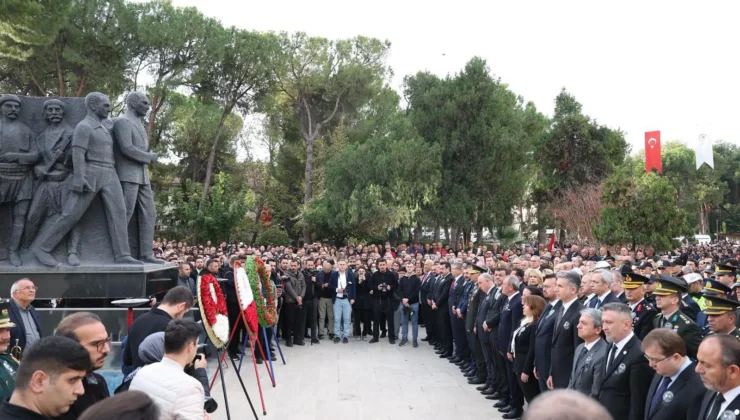 Denizli’de de Saatler 09:05’i Gösterdiğinde Hayat Durdu