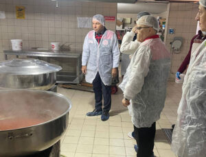 Denizli’de Gece Yarısı Gıda Baskınında Fırınlar ve Yemek Fabrikaları Denetlendi