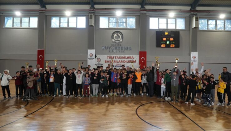 Denizli Büyükşehir’den Futsal Turnuvası
