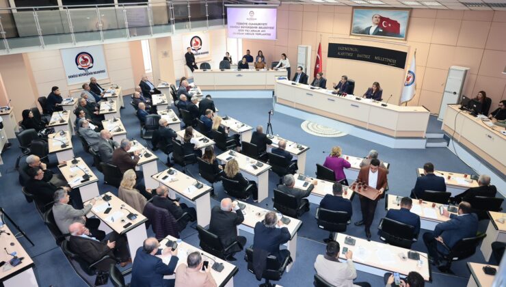 Büyükşehirde Baklan ve Babadağ Polemiği Meclisi Isıttı