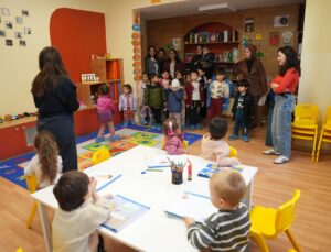 Küçük yüreklerden Sevgi Eli’ne Anlamlı Destek