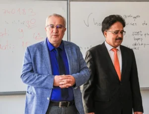 Başkan Arslan, Öğrencilerin Sınav Heyecanına Ortak Oldu