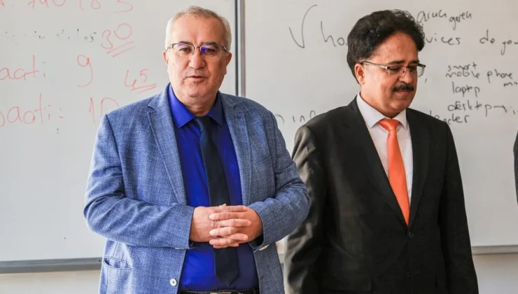 Başkan Arslan, Öğrencilerin Sınav Heyecanına Ortak Oldu