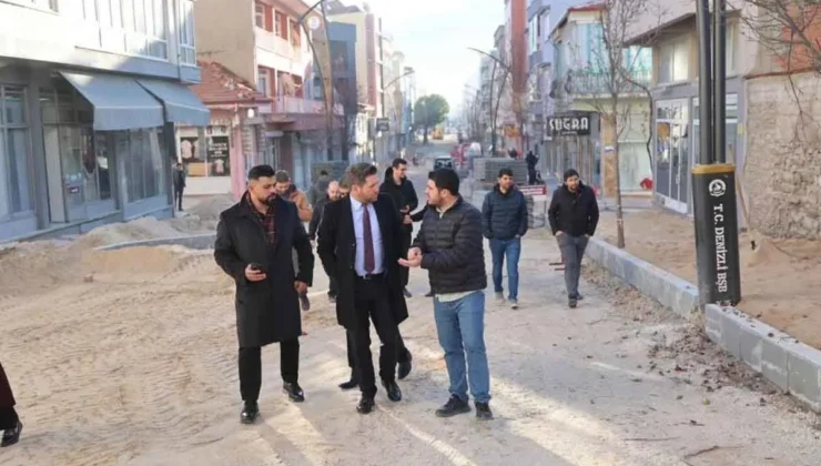 Tavas İlce Merkezinde Üst Yapı Çalışmalarını Tüm Hızıyla Devam Ediyor