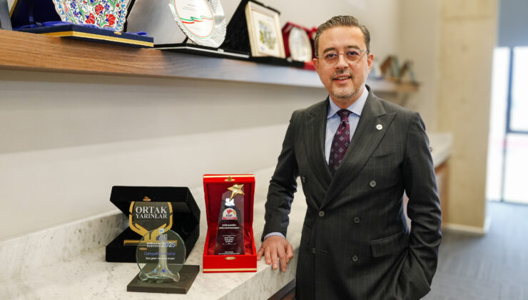 Selim Kasapoğlu’na “En Başarılı İş İnsanı” Ödülü