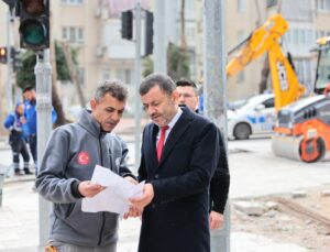 Büyükşehir’den Fatih Mahallesi’nde Kaldırım Genişletme Çalışması
