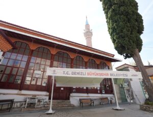 Büyükşehir’den Cami Avlularına Nefes Aldıran Hizmet