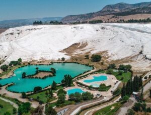 Pamukkale (Hierapolis) Örenyeri Kocaçukur-Naturel Park Alanında Yer Alan Tesislerin Kiralama İhalesi Sonuçlandı ve Yer Teslimi Yapıldı