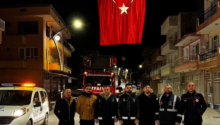 Tavas’ın Her Noktası Bayraklarla Donatıldı