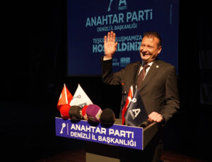 Anahtar Parti Denizli’de Gövde Gösterisi Yaptı