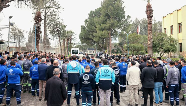 Başkan Çavuşoğlu, Belediye Personeliyle Bayramlaştı