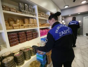 Pamukkale’de Zabıta Ekipleri Ramazan Denetimlerini Aralıksız Sürdürüyor