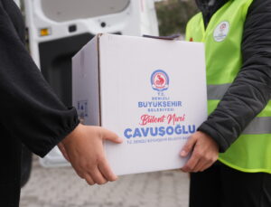 Denizli Büyükşehir’den 25 bin aileye gıda kolisi