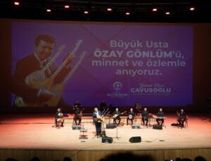 Özay Gönlüm Salonu’nda Vefa Gecesi