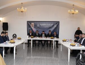 Alperenler Denizli’de Ramazan Sofrasında Buluştu