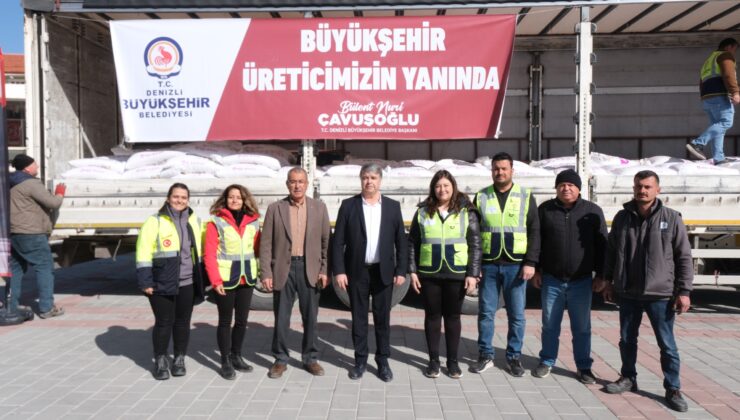 Çardak’ta Üreticiye Gübre Desteği: 162 Üreticiye 721 Çuval Gübre Dağıtıldı