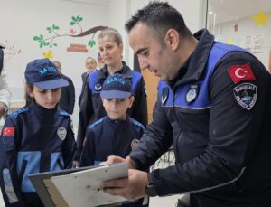 Pamukkale’nin Minik Zabıtaları Görev Başında: Kantinler Artık Onlara Emanet!