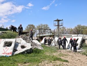 Büyükşehir DEBAK Ekibi, Eğitimlerini Aralıksız Sürdürüyor