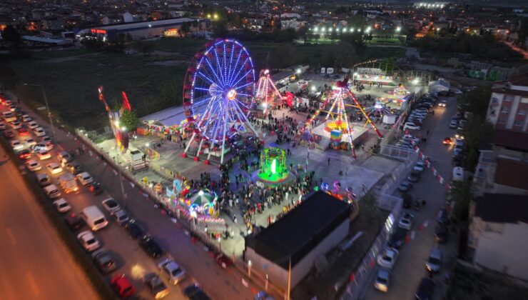 Pamukkale’de Bayram Coşkusu Bitmiyor: Lunapark Keyfi 2 Gün Daha Uzatıldı