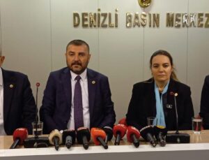 Türkeş; “Türkiye Giderek Daha da Batıyor”
