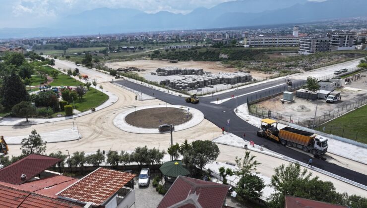 Büyükşehir’den Kaynarca ve Çiğdem Caddesi Kesişimine Akıllı Kavşak Düzenlemesi