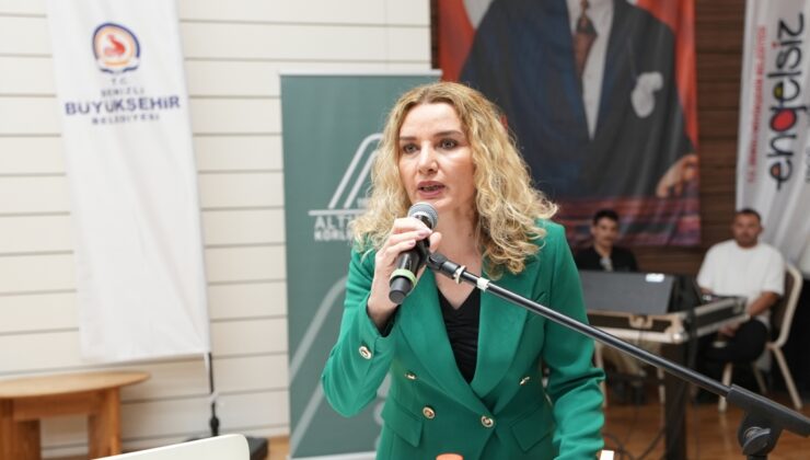 Büyükşehir’in Engelsiz Sahnesinde Şiir Ve Türkü Buluşması