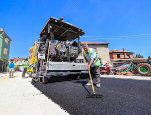 Denizli Büyükşehir Akkent Mahallesi’nde Sıcak Asfalt Çalışmalarına Başladı