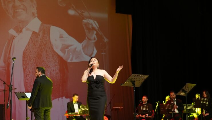 Edip Akbayram Şarkılarıyla Unutulmaz Bir Konser