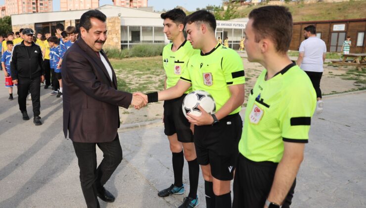 Pamukkale Belediyesi 19 Mayıs Gençlik Haftası Futbol Turnuvası Başladı