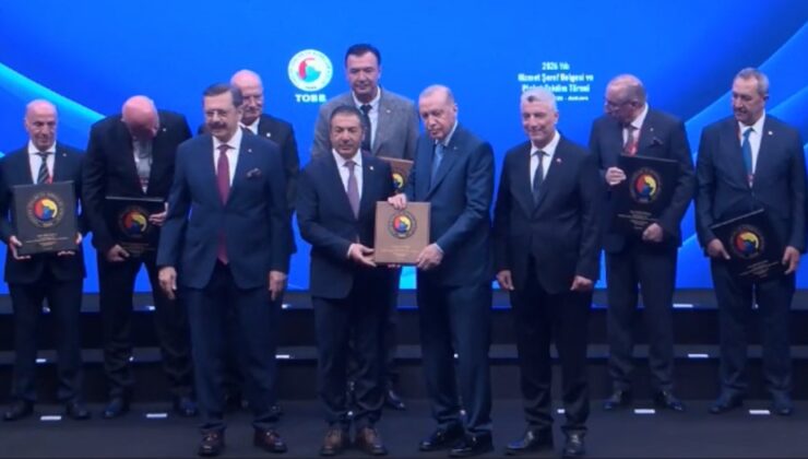Cumhurbaşkanı Erdoğan’dan DTO Başkanı Uğur Erdoğan’a Hizmet Şeref Plaketi