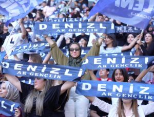 Bir Gençlik Şöleni’ne ‘Denizlili Gençler’ Damgası!