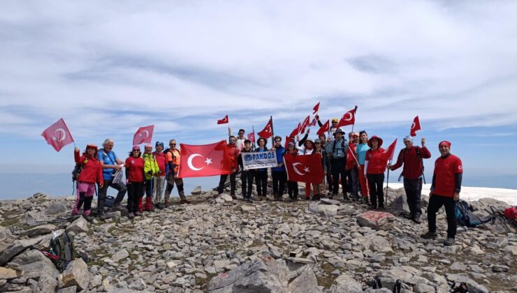 Babadağ’ın Zirvesinde 19 Mayıs Coşkusu