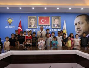 AK Parti Denizli İl Başkanlığı’nda Çocukların Bayram Coşkusu
