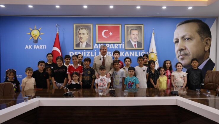 AK Parti Denizli İl Başkanlığı’nda Çocukların Bayram Coşkusu