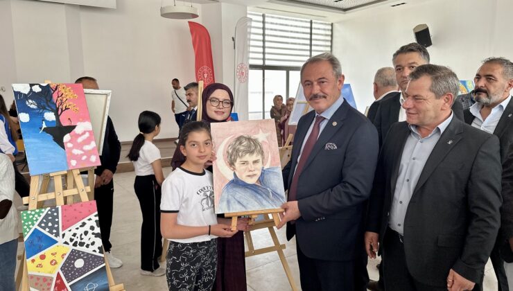 Milletvekili Şahin Tin, Serinhisar’daki Gençlik Merkezi Açılışına Katıldı