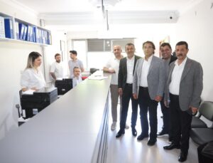 CHP’de Kurultay İçin İmzalar Atıldı