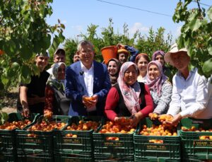 Başkan Subaşıoğlu: “Her Zaman Çiftçilerimizin Yanındayız”