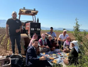 Başkan Tatık Tütün Emekçileriyle Aynı Sofrada
