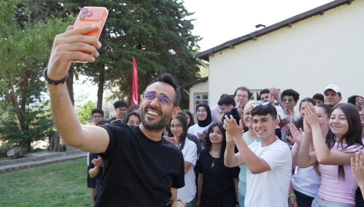 Denizli Büyükşehir’in Kampında Gri Koç Gençlerle Buluştu