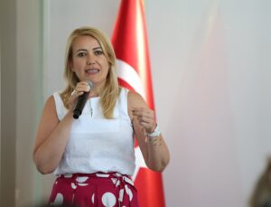 Merkezefendi Belediye Başkanı Şeniz Doğan: “Avrupa’ya Uzanan Bu Başarı Birlik ve İnancın Eseri”