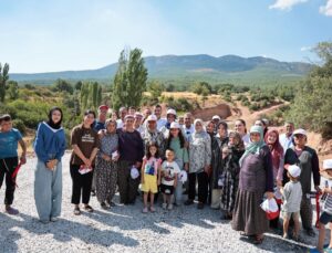 4 İlçeyi Bağlayan Yolda 30 Yıllık Hasret Büyükşehir İle Sona Erdi