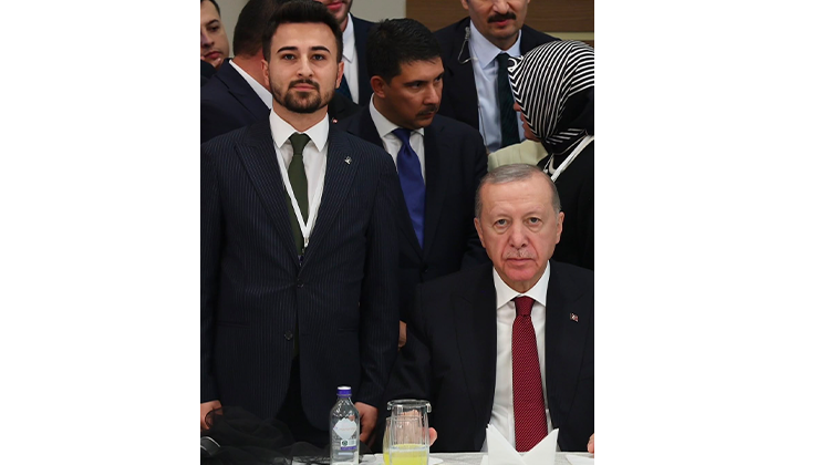 AK Parti Denizli Gençlik Kolları’ndan Üye Çalışmasında Rekor: 30 Büyükşehir Arasında 3. Oldu!